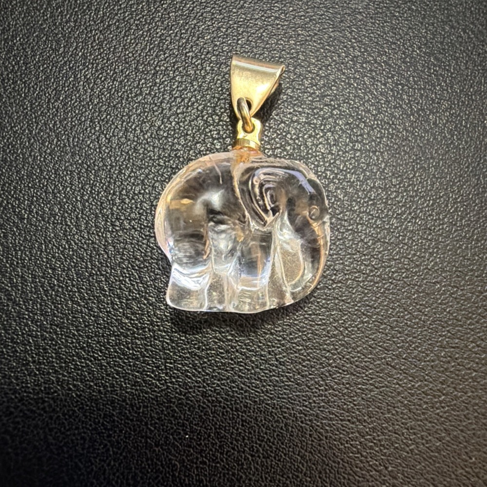 Vintage Unmarked Elephant Pendant Glass